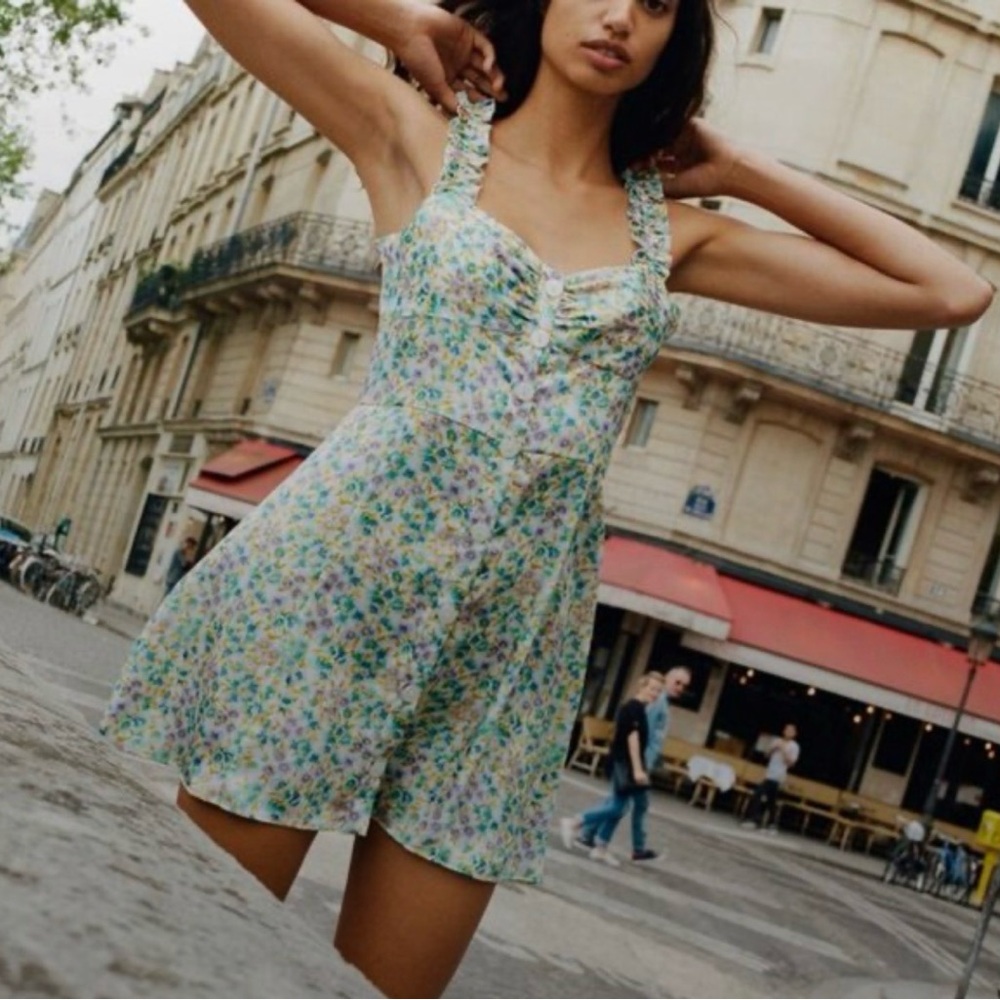 Zara satin floral button up ruffle dress large blue purple yellow